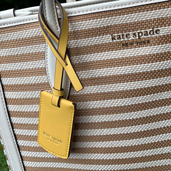 Authentic KATE SPADE Leather/stripe thick canvas zip top closure tote with charm - Picture 7 of 12